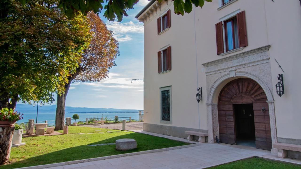 Castello Belvedere Apartments Desenzano del Garda Exterior photo